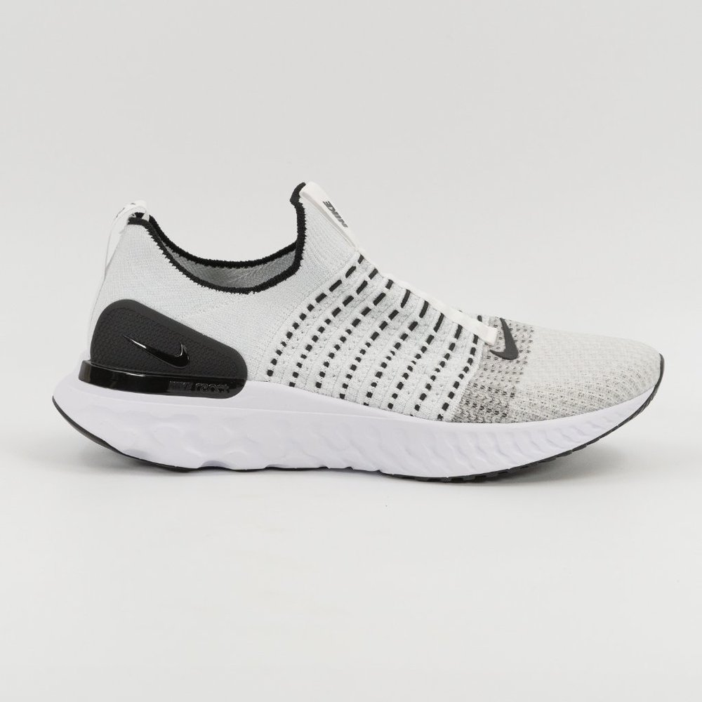 Nike Men's React Phantom Run Flyknit 2 'Oreo' CJ0277-100 size 9 - 13 - Picture 2 of 8